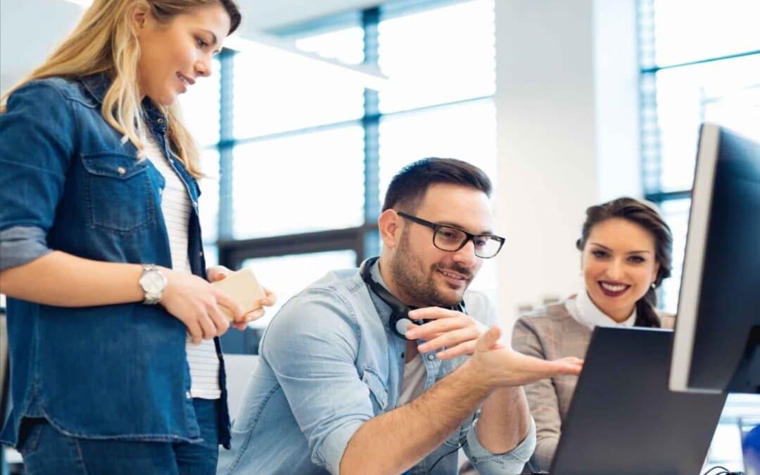 what is custom software development